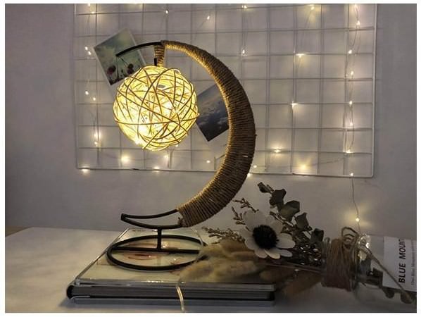 三日月LEDルームライト